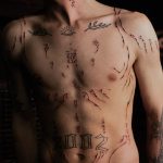 Fineline Tattoo gestochen von Bella im V-Society Tattoo Studio Stuttgart.